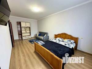 2-к квартира, посуточно, 64м2, 1/1 этаж