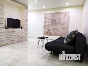 1-к квартира, посуточно, 50м2, 3/5 этаж