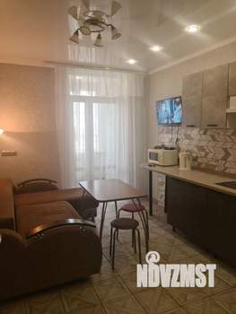 1-к квартира, посуточно, 56м2, 1/1 этаж