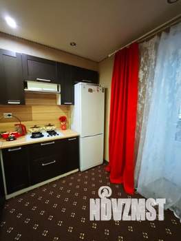 1-к квартира, посуточно, 43м2, 1/9 этаж