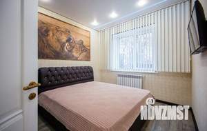 2-к квартира, посуточно, 45м2, 1/1 этаж