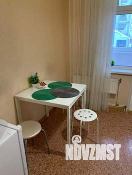 1-к квартира, посуточно, 36м2, 1/9 этаж