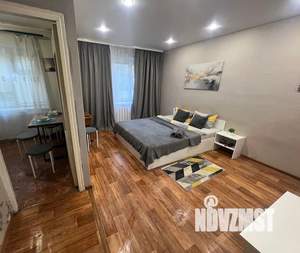 1-к квартира, посуточно, 40м2, 1/5 этаж