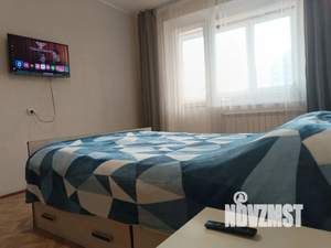 1-к квартира, посуточно, 38м2, 2/9 этаж