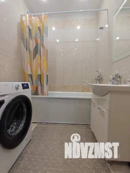 1-к квартира, посуточно, 40м2, 13/18 этаж