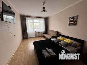 1-к квартира, посуточно, 38м2, 1/1 этаж