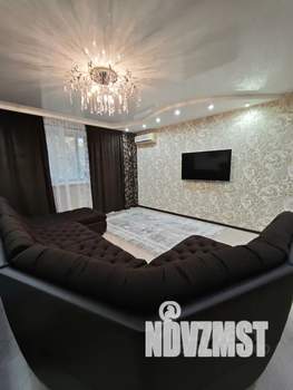 Студия квартира, посуточно, 42м2, 5/5 этаж