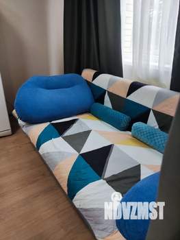 Студия квартира, посуточно, 40м2, 1/14 этаж