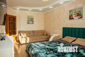 1-к квартира, посуточно, 36м2, 6/9 этаж