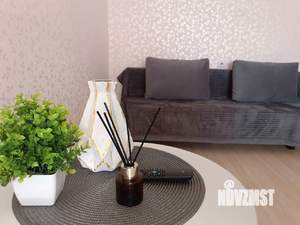 1-к квартира, посуточно, 38м2, 4/10 этаж