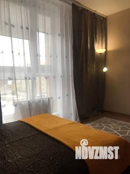 Студия квартира, посуточно, 35м2, 3/14 этаж