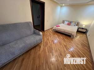 1-к квартира, посуточно, 55м2, 1/1 этаж