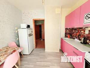 1-к квартира, посуточно, 34м2, 4/10 этаж