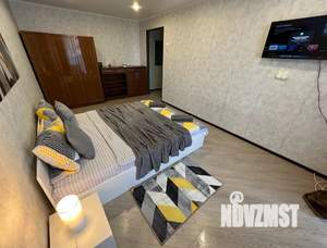 1-к квартира, посуточно, 44м2, 4/9 этаж