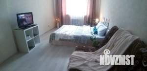 1-к квартира, посуточно, 37м2, 3/10 этаж