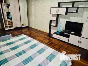 1-к квартира, посуточно, 40м2, 9/9 этаж