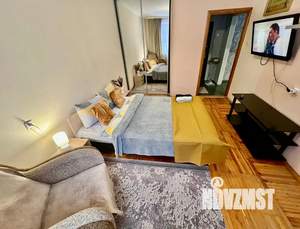 1-к квартира, посуточно, 44м2, 1/9 этаж