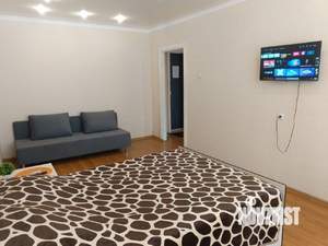 1-к квартира, посуточно, 40м2, 2/10 этаж