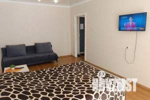 1-к квартира, посуточно, 45м2, 1/9 этаж