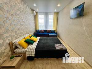 1-к квартира, посуточно, 42м2, 18/18 этаж