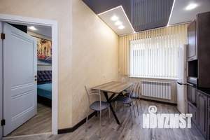 1-к квартира, посуточно, 50м2, 1/3 этаж