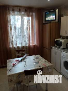 1-к квартира, посуточно, 36м2, 4/9 этаж