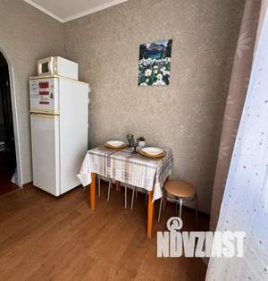 1-к квартира, посуточно, 39м2, 3/9 этаж