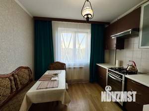 1-к квартира, посуточно, 42м2, 7/10 этаж