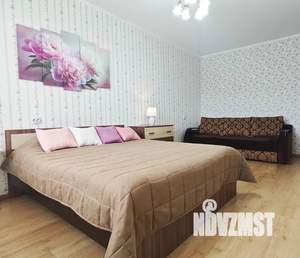 1-к квартира, посуточно, 33м2, 3/10 этаж