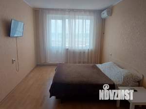 1-к квартира, посуточно, 40м2, 8/10 этаж
