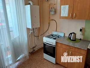 1-к квартира, посуточно, 36м2, 1/9 этаж