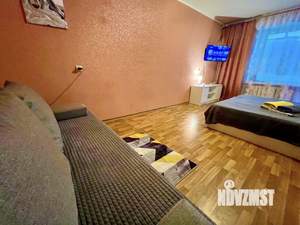 1-к квартира, посуточно, 38м2, 3/6 этаж