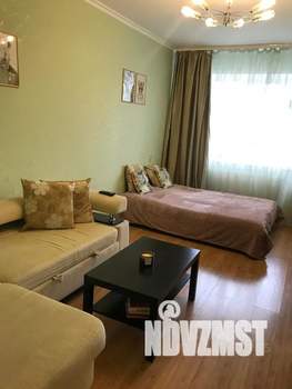 1-к квартира, посуточно, 50м2, 2/9 этаж