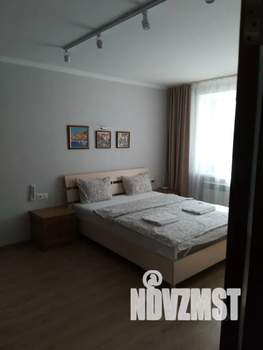 1-к квартира, посуточно, 39м2, 1/10 этаж