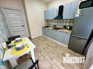 1-к квартира, посуточно, 42м2, 18/18 этаж