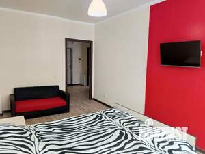 1-к квартира, посуточно, 43м2, 11/18 этаж