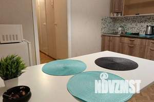 1-к квартира, посуточно, 40м2, 2/10 этаж