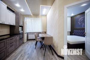 1-к квартира, посуточно, 46м2, 1/1 этаж