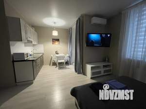 Студия квартира, посуточно, 35м2, 3/10 этаж