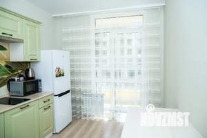 1-к квартира, посуточно, 40м2, 2/10 этаж