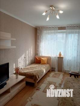 1-к квартира, посуточно, 34м2, 4/10 этаж