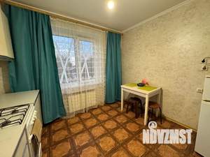 1-к квартира, посуточно, 38м2, 1/9 этаж