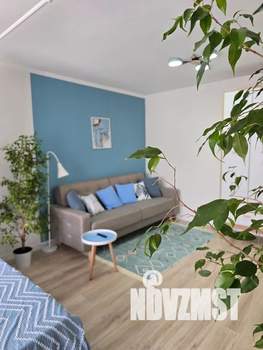 Студия квартира, посуточно, 35м2, 1/5 этаж