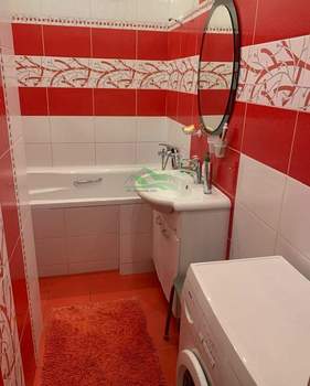 3-к квартира, на длительный срок, 70м2, 1/5 этаж