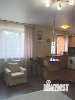 Студия квартира, посуточно, 30м2, 2/5 этаж