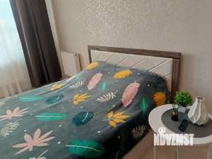1-к квартира, посуточно, 38м2, 4/10 этаж