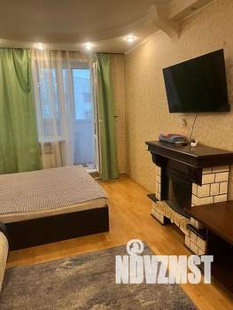 1-к квартира, посуточно, 40м2, 9/10 этаж