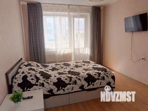 1-к квартира, посуточно, 36м2, 1/9 этаж