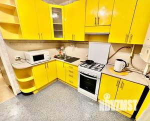 1-к квартира, посуточно, 34м2, 3/9 этаж