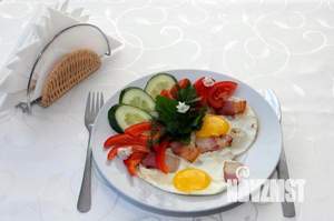 3-к квартира, посуточно, 54м2, 1/1 этаж